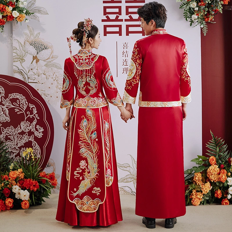 New bride satin wedding dress wedding Chinese style wedding dress dragon and phoenix gown couple suit Xiuhe
