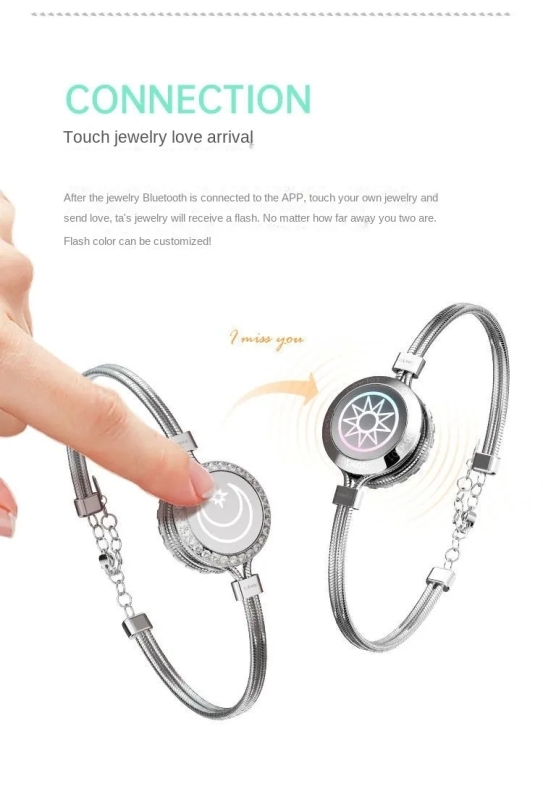 Smart couple bracelet gives gifts to lovers' wives in long-distance relationship
