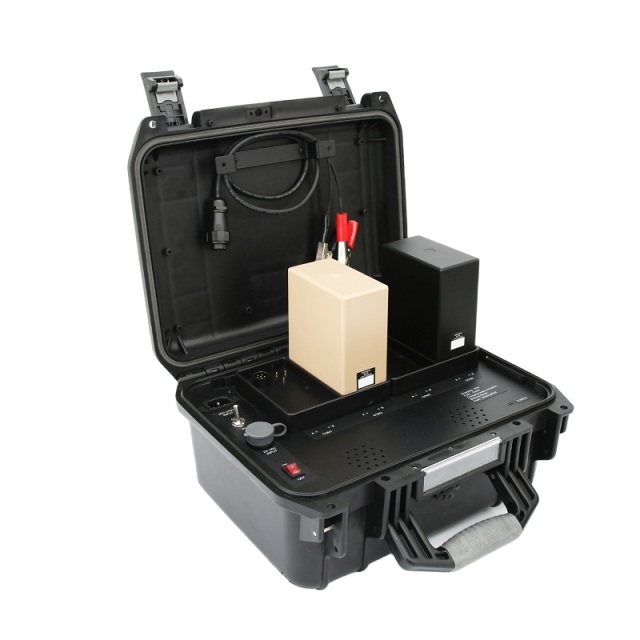 Four Channel Charger for battery BB-2590/U