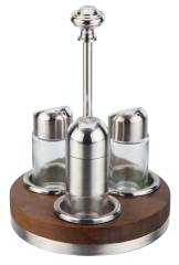 Condiment and Cruet Sets