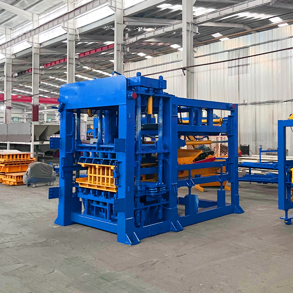 QT6-15 fully automatic block making machine side view - no-firing brick forming
