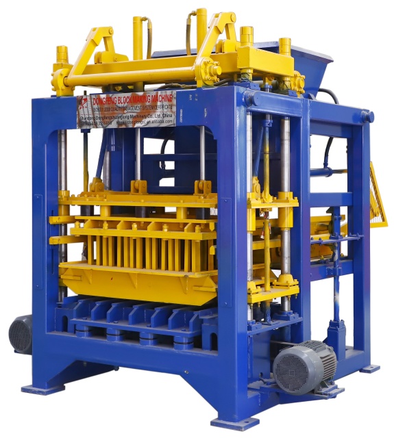 QT10-15 Automatic Concrete Block Making Machine with Schneider electrical components, producing 10 pieces of 400×200×200mm hollow blocks per mold cycle. Compact 6400×1500×2700mm design for efficient small-scale block production.