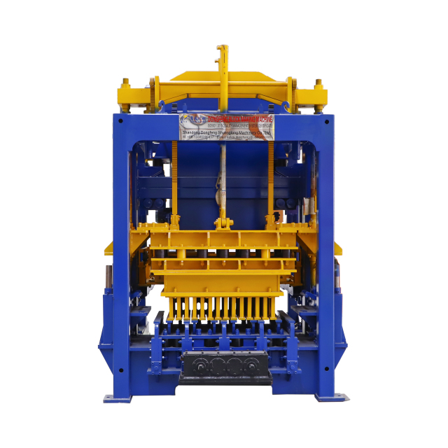 Dongfeng Shuanglong QT12-15 waste-to-block machine - full view of compact automatic block making equipment for small businesses