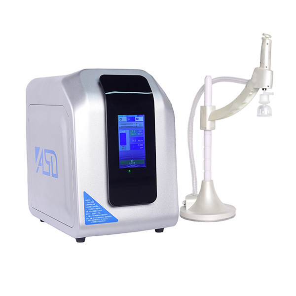 Ultra pure water machine
