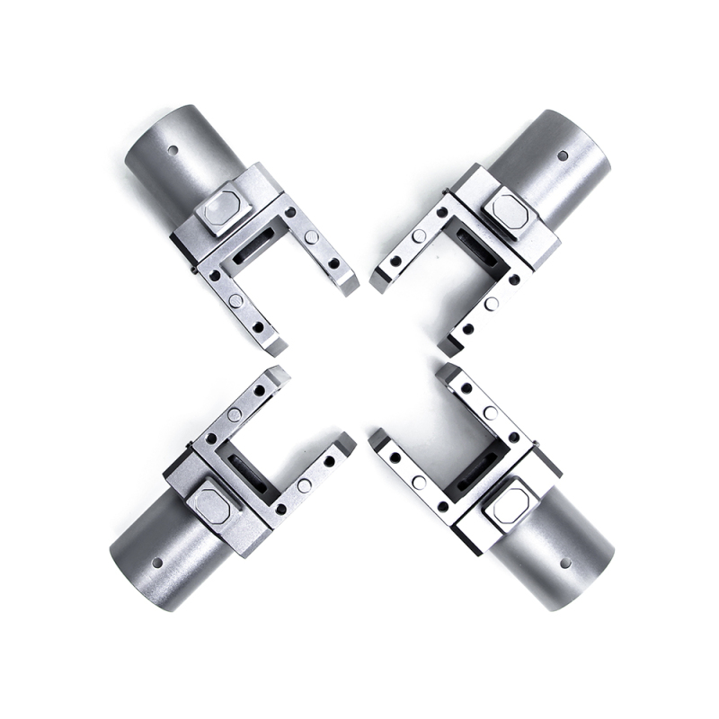 Self-action folding arm for the lightning quadcopter