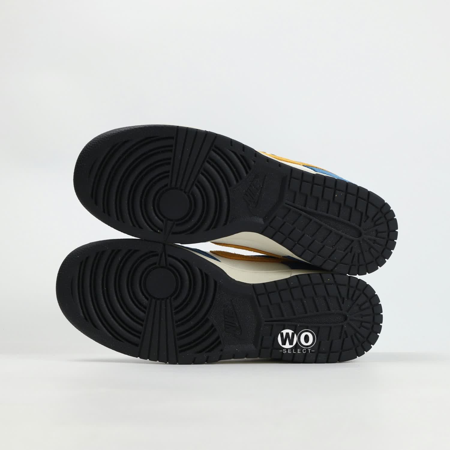 Kasina x Nike Dunk Low 80s Bus CZ6501-100