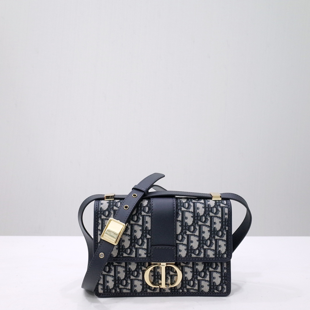 D1or Ladies Bag 30 Montaigne Small Bag Black Beige Oblique Jacquard 21 x 13.5 x 7cm