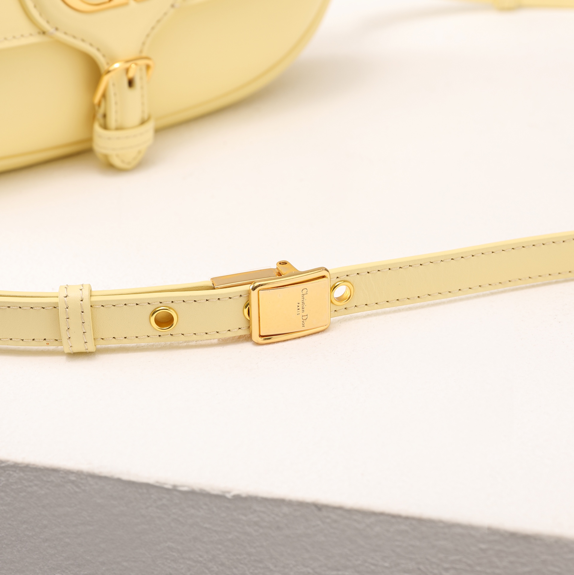 Dior Ladies Bag Bobby East-West 2029 Yellow 22*13*5cm