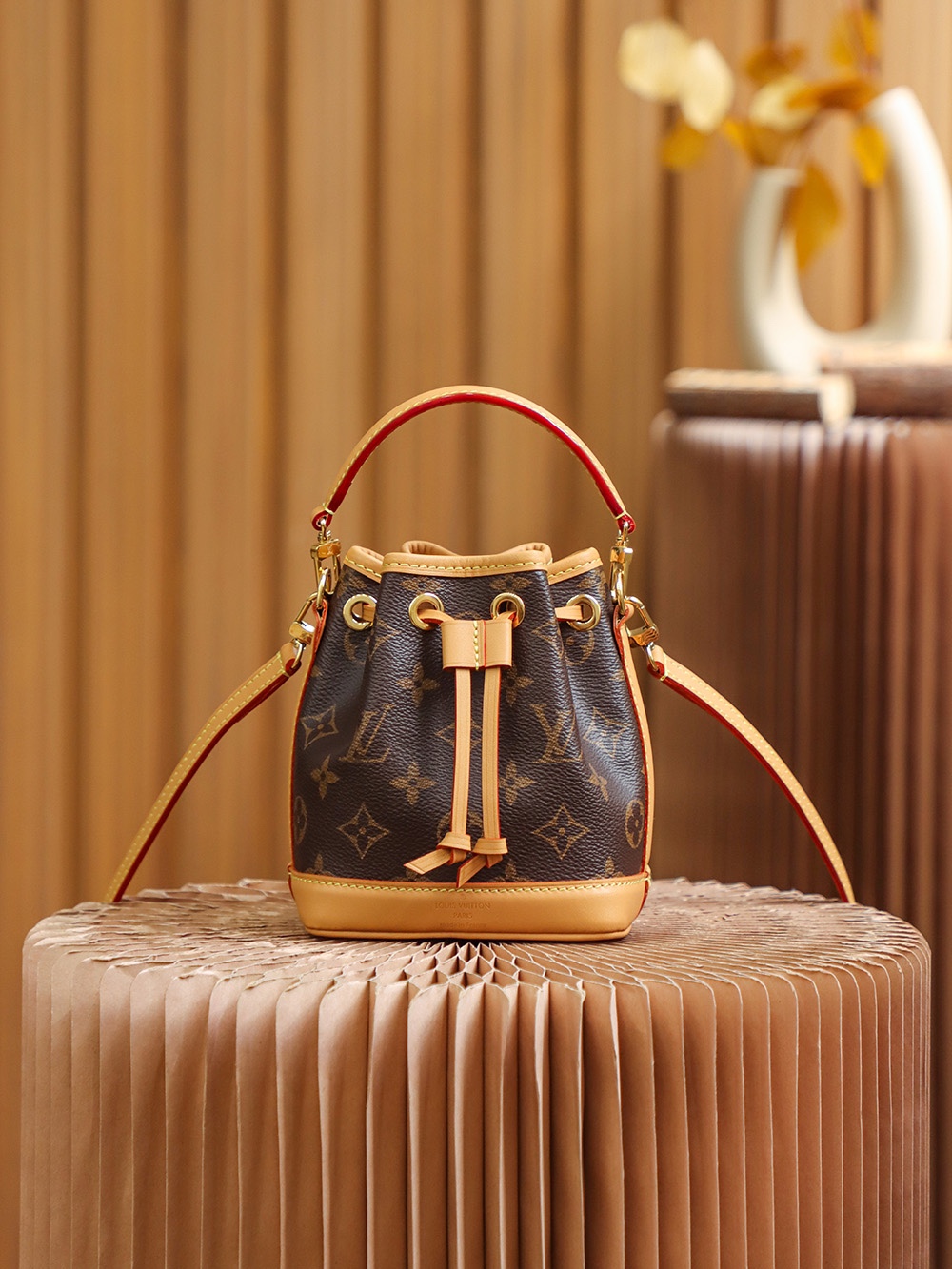M81266 LV Nano Noé Ladies Bag Monogram Canvas 13x16x10cm