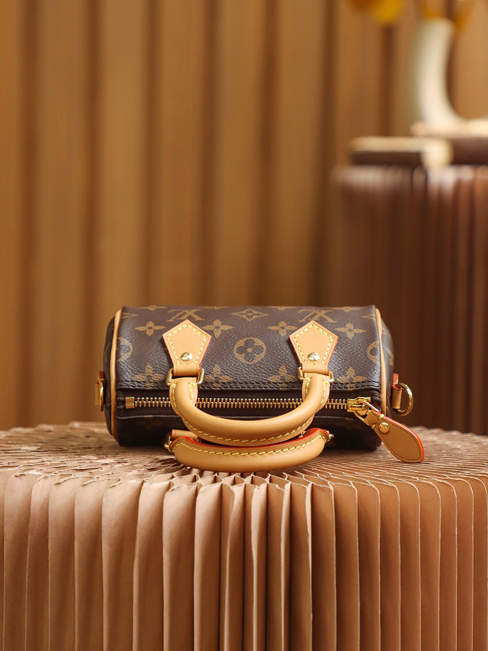 M81085 LV Nano Speedy Ladies Bag Monogram Canvas 16x10x7.5cm