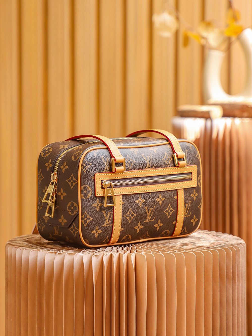 M46321 LV Cité Ladies Bag Monogram Canvas 26x16x11cm