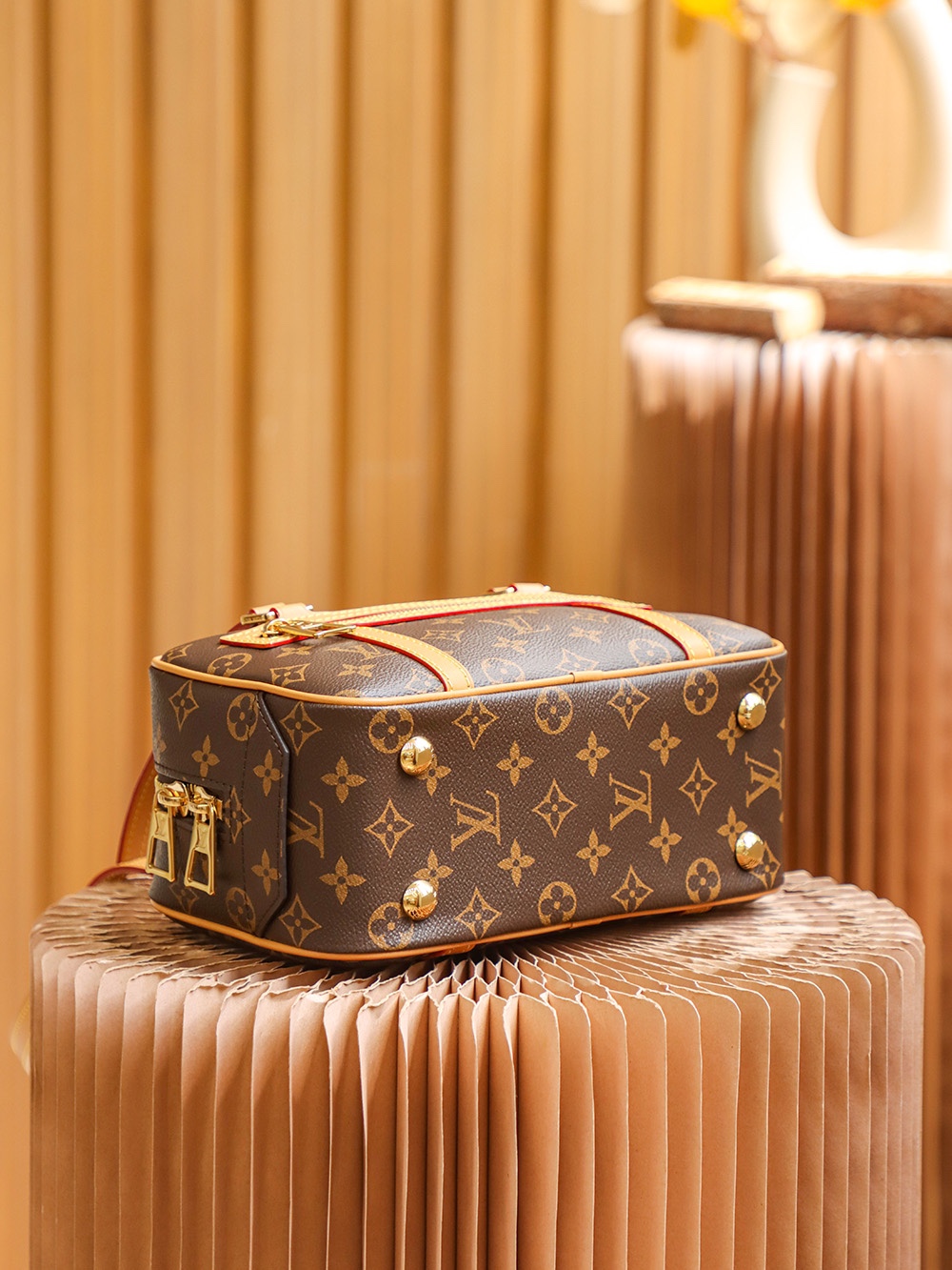M46321 LV Cité Ladies Bag Monogram Canvas 26x16x11cm