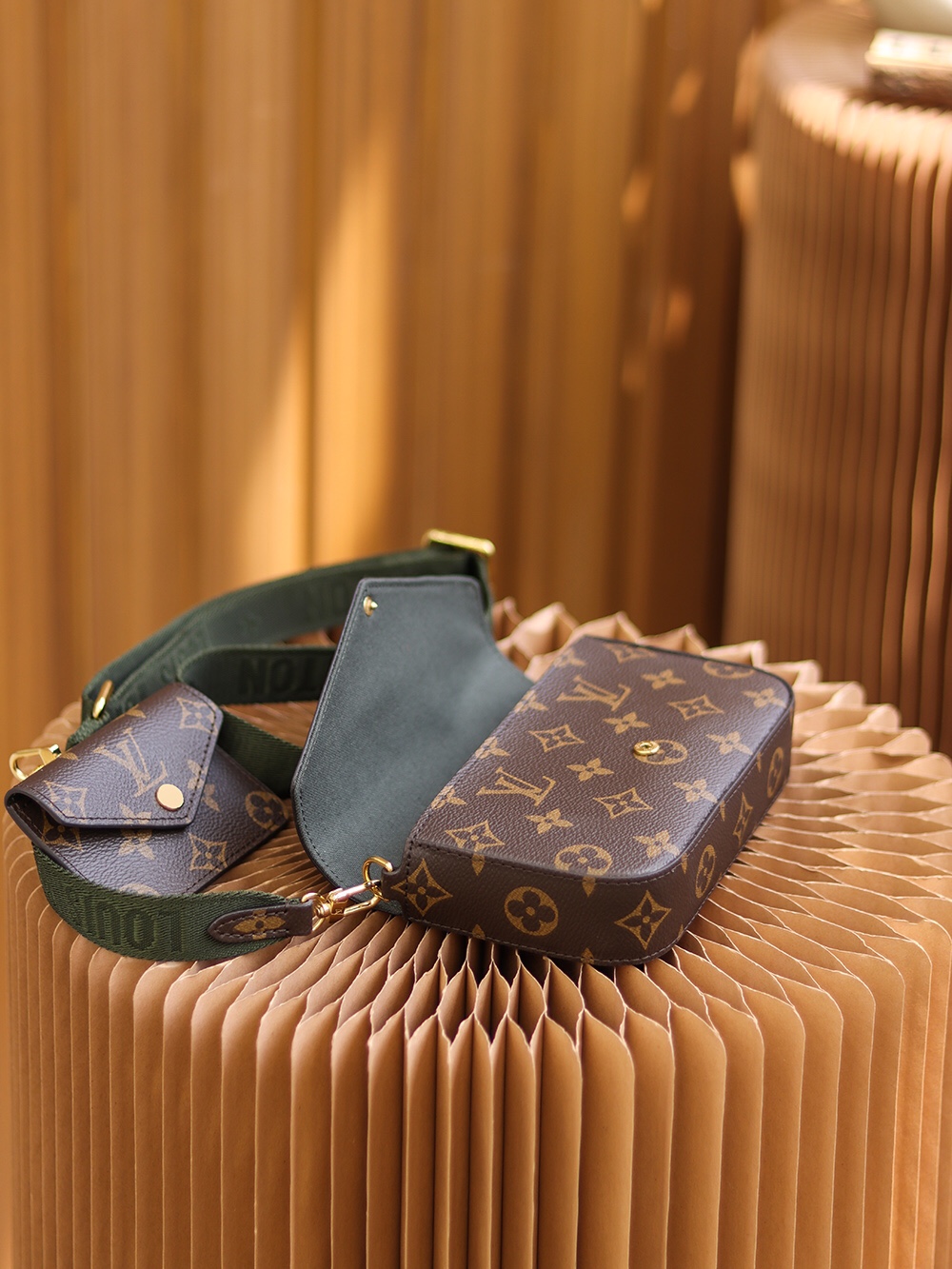 M80091 LV Félicie Strap &amp; Go Ladies Bag Monogram Khaki GreenEbony 17x9.6x3.5cm