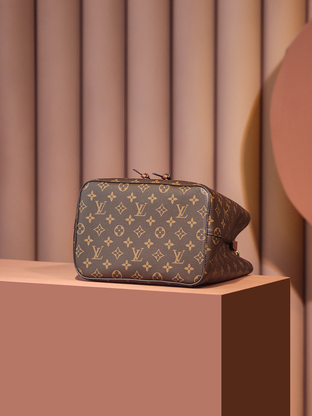M44887 1V NéoNoé Bucket Ladies Bag Monogram Canvas Caramel 26x26x17.5cm