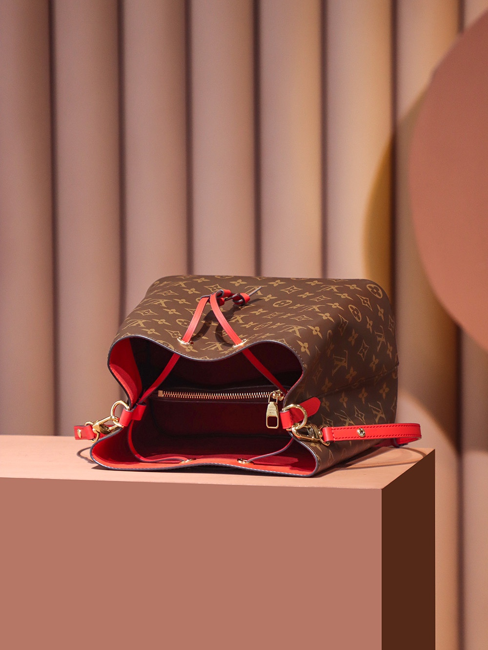 M44021 1V NéoNoé Bucket Ladies Bag Monogram Canvas Coquelicot 26x26x17.5cm