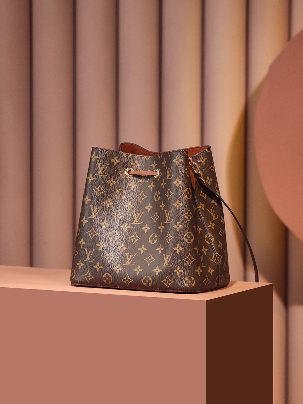 M44887 1V NéoNoé Bucket Ladies Bag Monogram Canvas Caramel 26x26x17.5cm