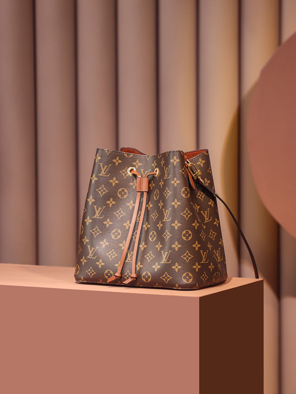 M44887 1V NéoNoé Bucket Ladies Bag Monogram Canvas Caramel 26x26x17.5cm
