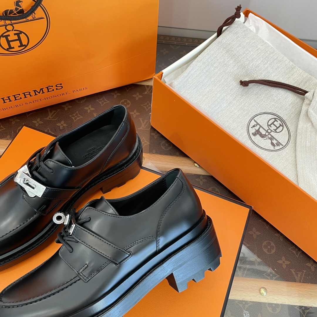 Herm*s First Dirby Shoe Black 35-39