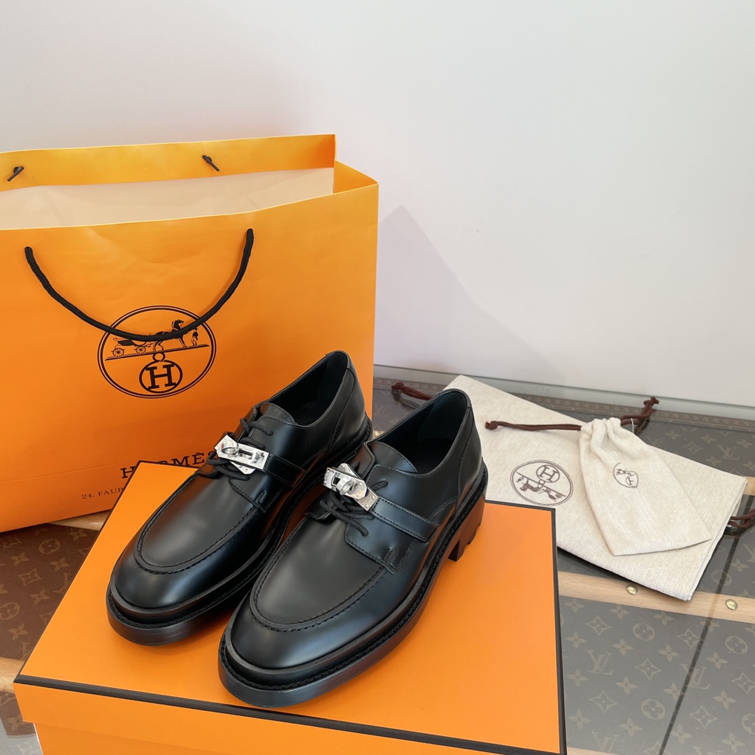 Herm*s First Dirby Shoe Black 35-39