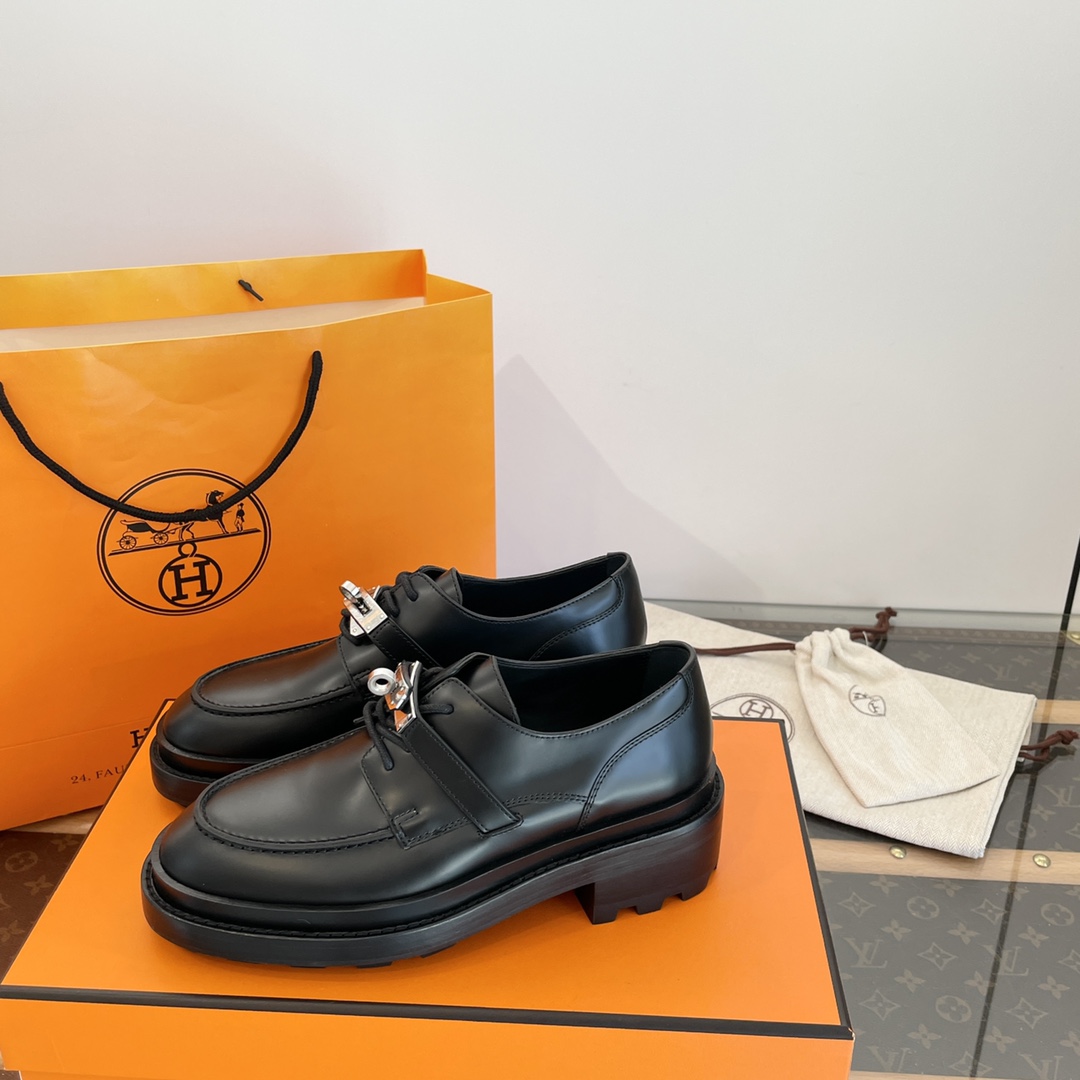 Herm*s First Dirby Shoe Black 35-39