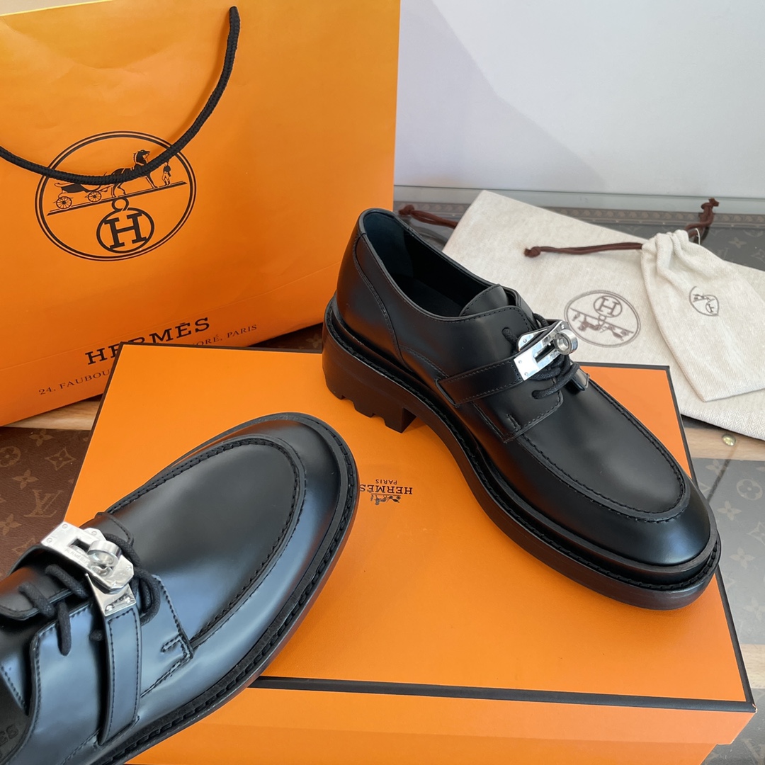 Herm*s First Dirby Shoe Black 35-39