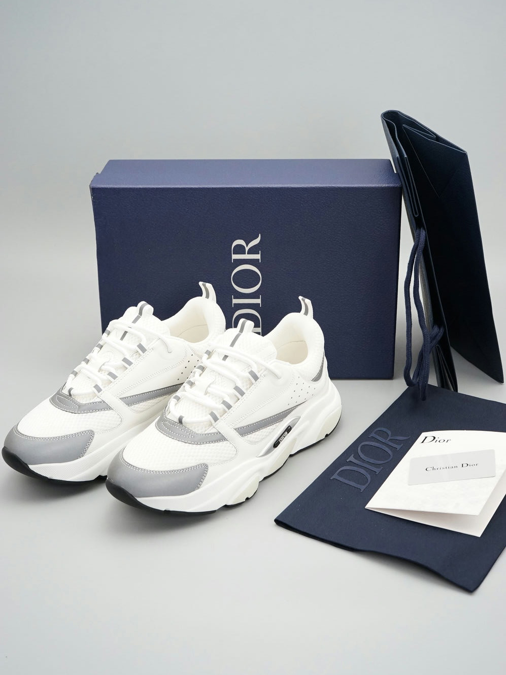 D1or B22 Sneaker White M39-46