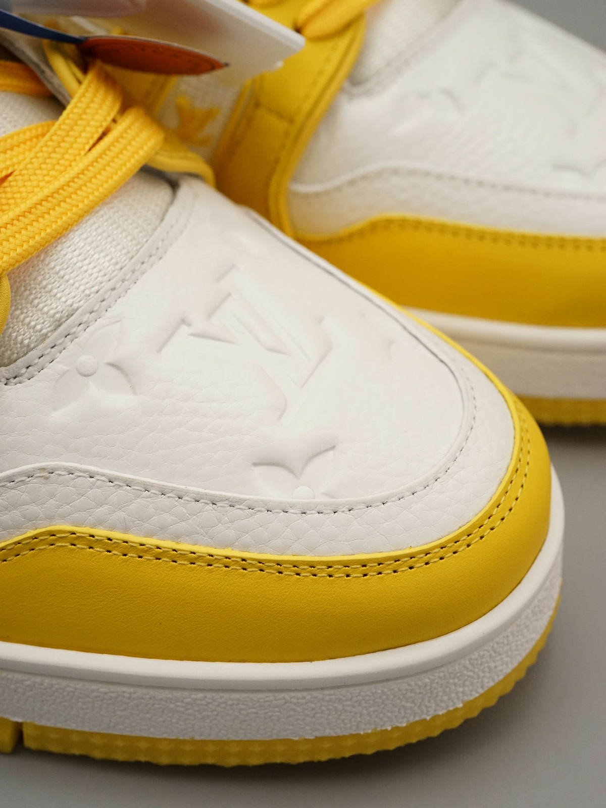 Lou1s Vuitton 1V Trainer Jaune 1AA6XV 36-45