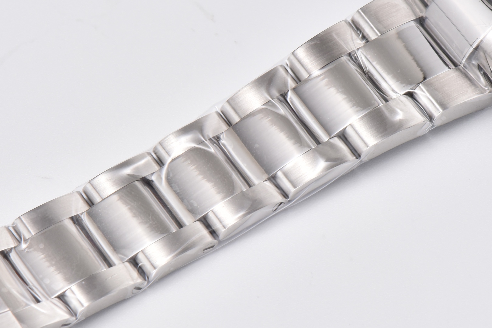 Ro1ex Daytona 40mm White Gold Bezel White Dial Steel Strap 116520