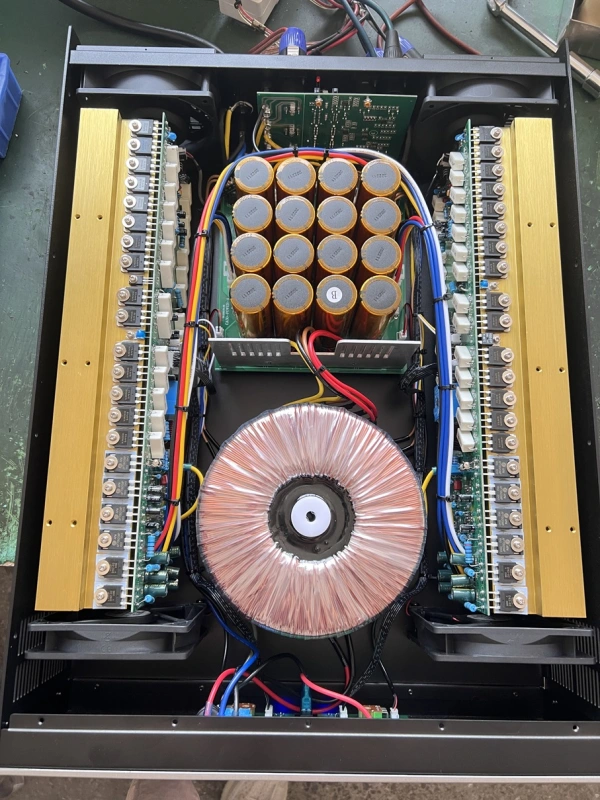 RX-15 RX SERIES CLASS H PROFESSIONAL POWER AMPLIFIER