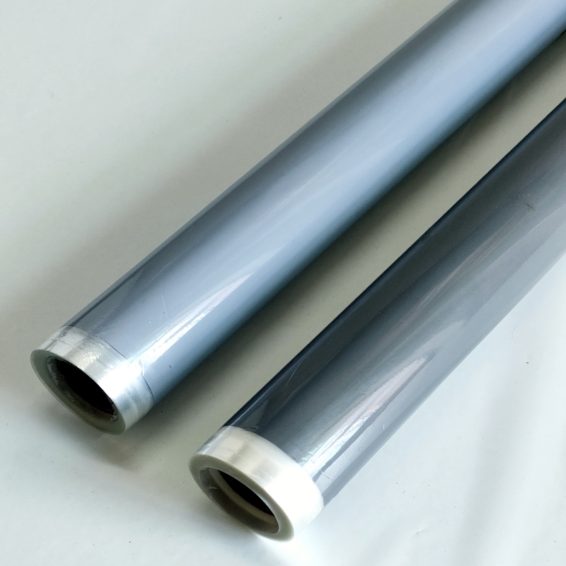 Matte pigmented foils for paper and plastics