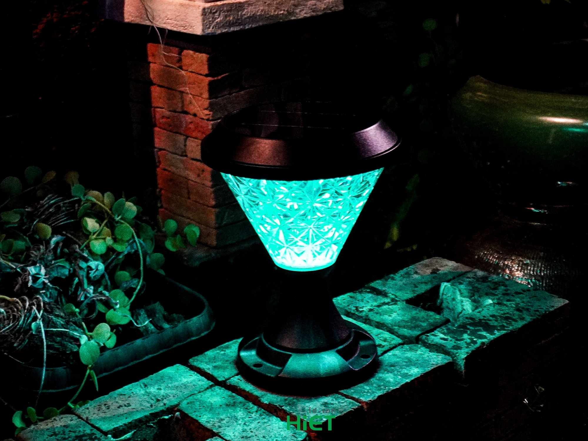 HIET Solar Light โคมไฟหัวเสา Round RGB + ขั้ว E14