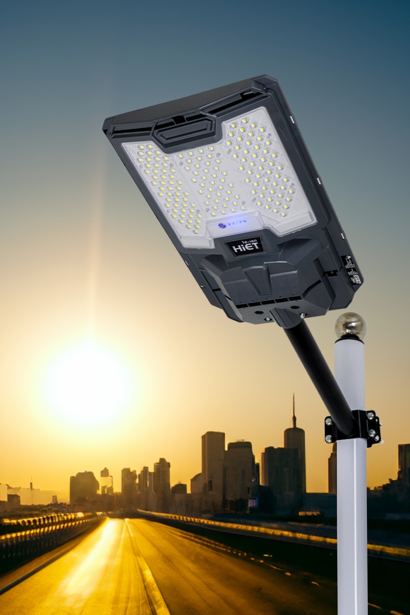 HIET SOLAR STREETLIGHT : H1 200W  Daylight