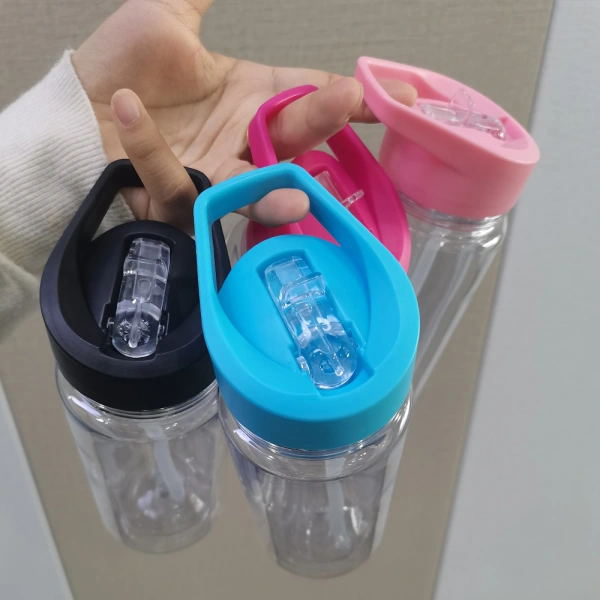Pre-Sale  10oz clear double walled plasticwater  snow globes bottles with pre drilledhole and plug