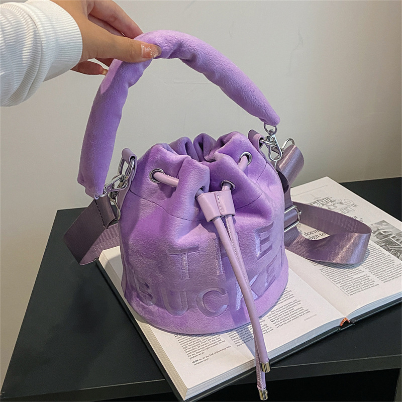Lady's Stylish Plush Handle Bag Shipped From China By Sea