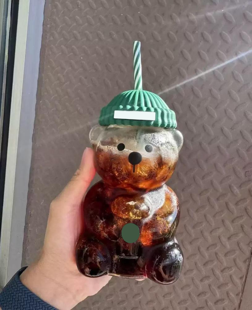 20oz Glass Bear Cup With Straw
