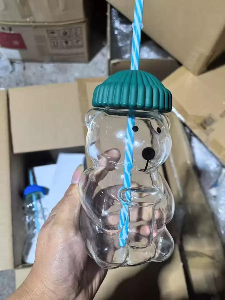 20oz Glass Bear Cup With Straw
