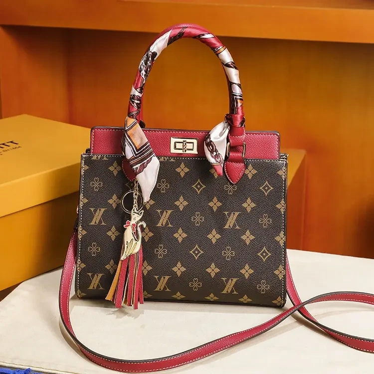 Customized European and American elegant fashion high-capacity trendy lady handbag single big bag