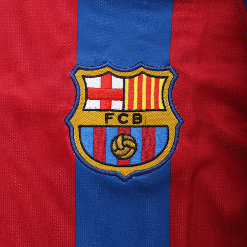 Barcelona Puyol #5 UCL Final Retro Jersey Home 2005/06