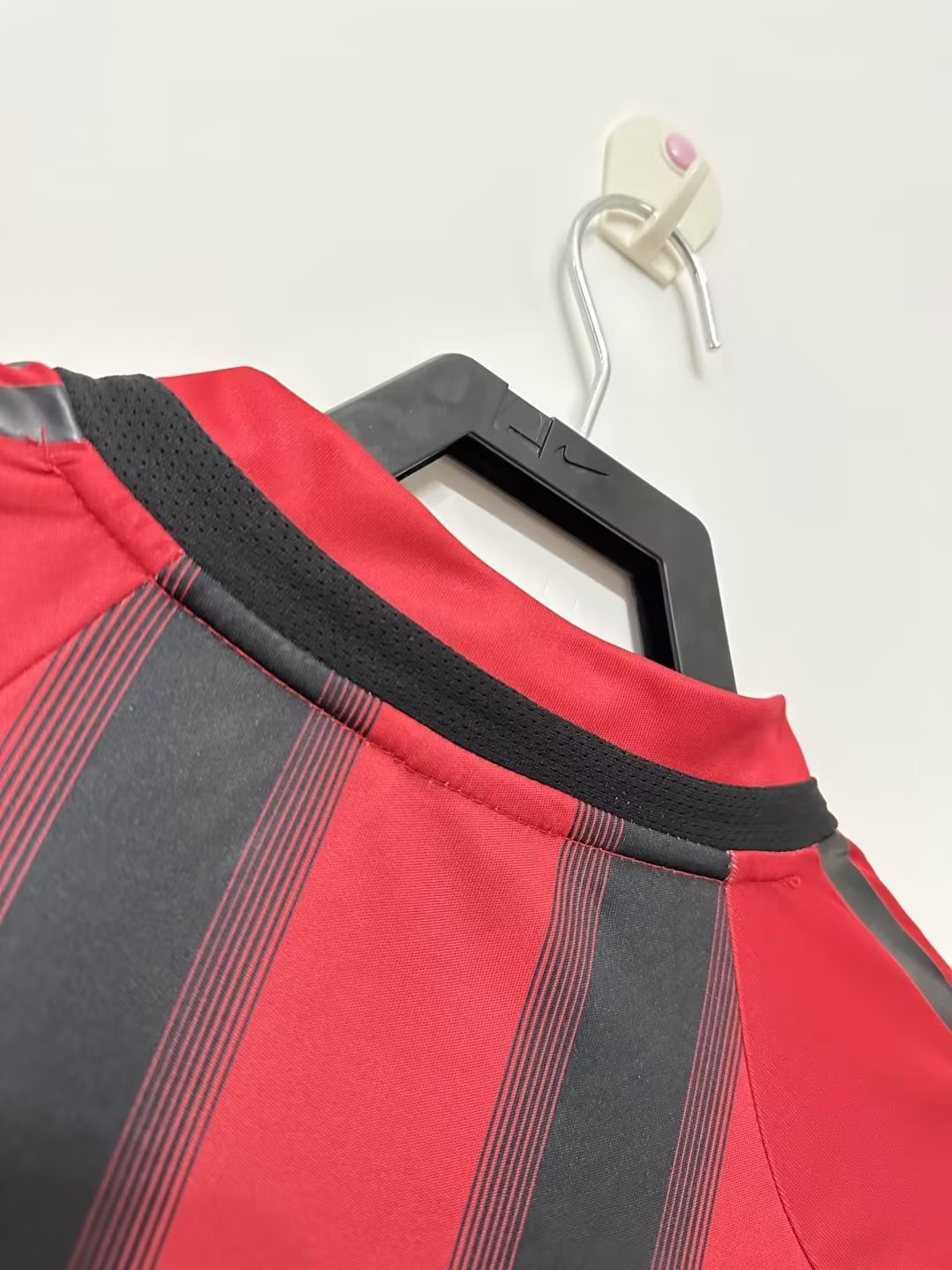 AC Milan Retro Jersey Home 2004/05