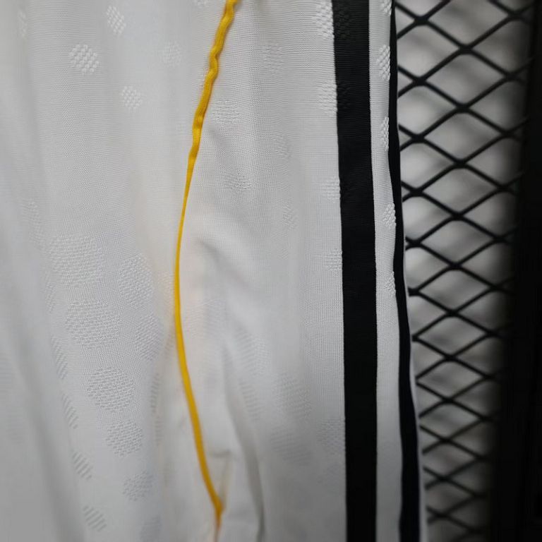 2025/26 Real Madrid Home Player Version Shorts