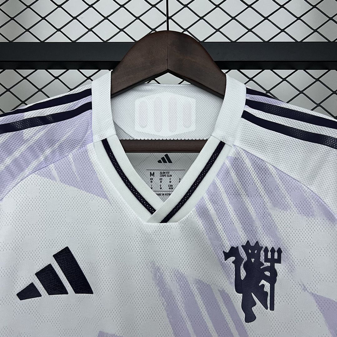 2025/26 Manchester United Away Soccer Jersey 