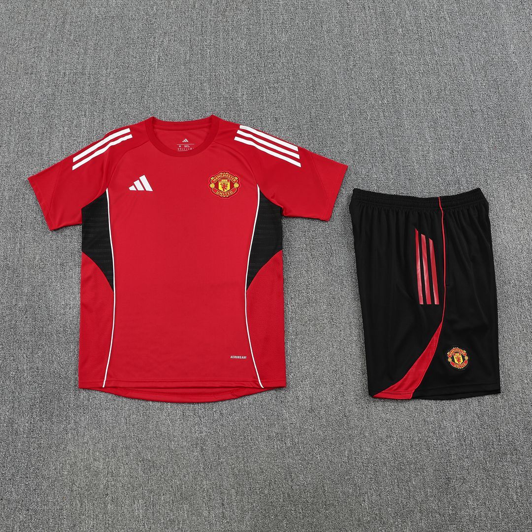 2025/26 Manchester United Short Sleeve Training Suits