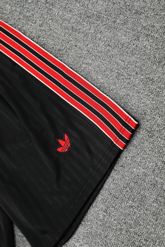 2025/26 Manchester United Short Sleeve Training Suits