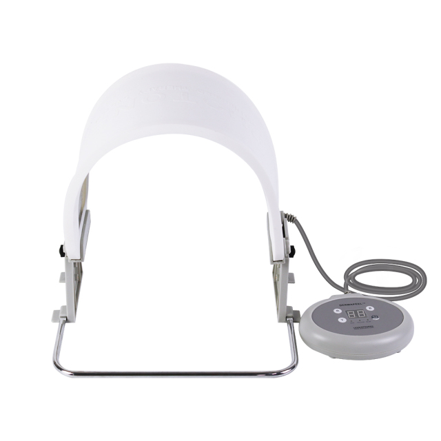 Red and blue light therapy device