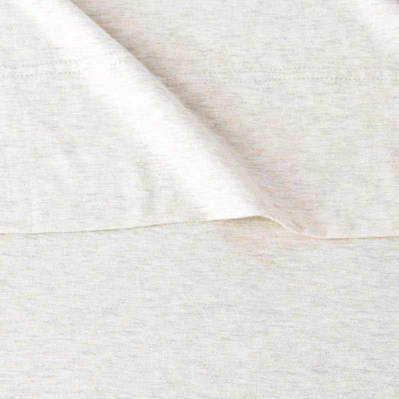 改Amazon Basics Cotton Jersey 4-Piece Bed Sheet Set, Queen, White, Solid