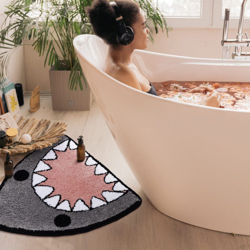 改TRUEDAYS Bathroom Rug Bath Mat Shark Shaped Non Slip Bath Rug Extra Soft and Absorbent Microfiber Bath Rugs for Bathroom Floor Tub and Shower Dry Quickly