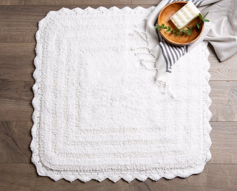 Crochet Collection Reversible Bath Mat, Round