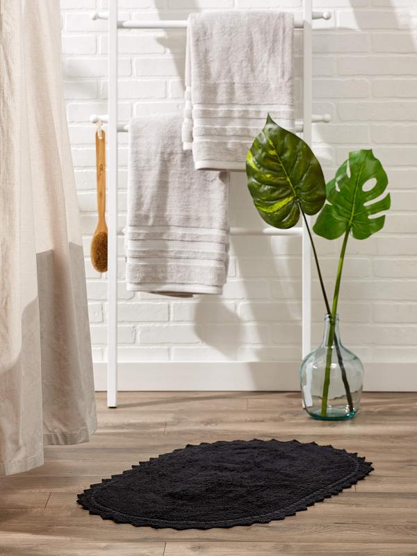 Crochet Collection Reversible Bath Mat, Round