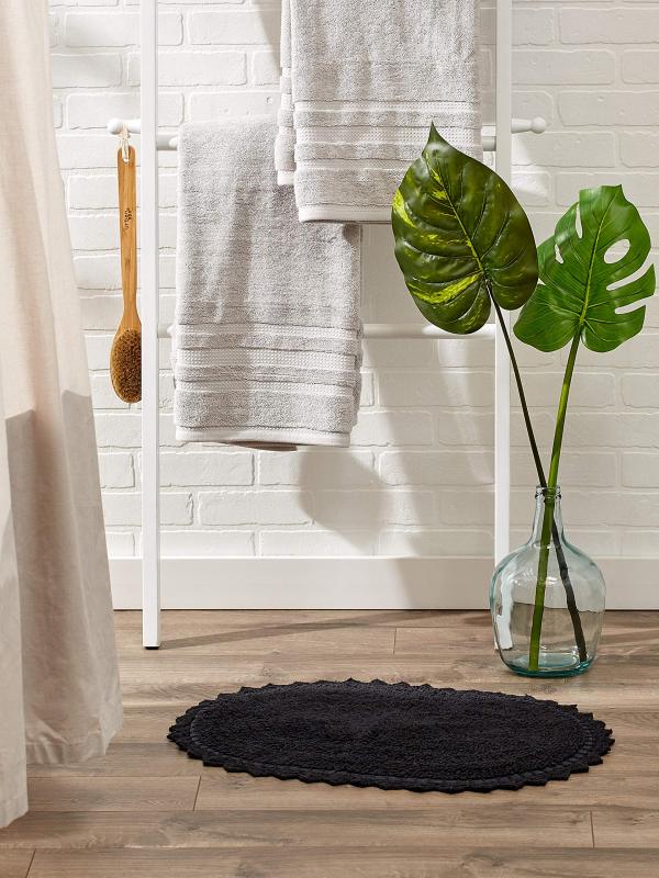Crochet Collection Reversible Bath Mat, Round