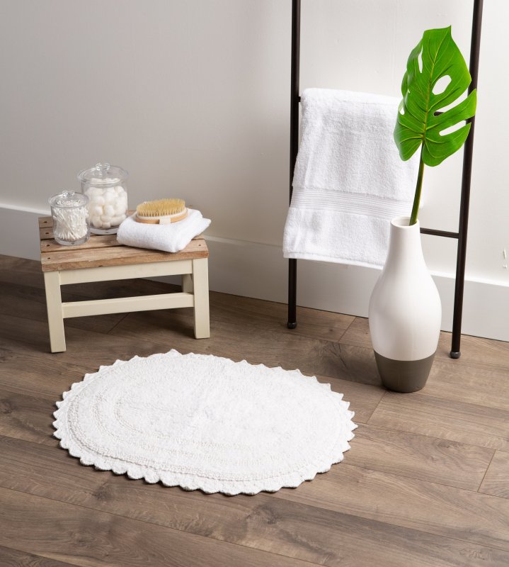 Crochet Collection Reversible Bath Mat, Round